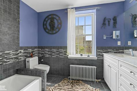 863 Riverside Drive New York City NY 10032