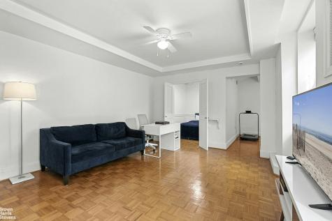 863 Riverside Drive New York City NY 10032