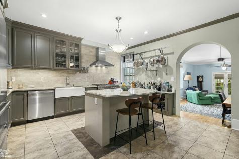 863 Riverside Drive New York City NY 10032