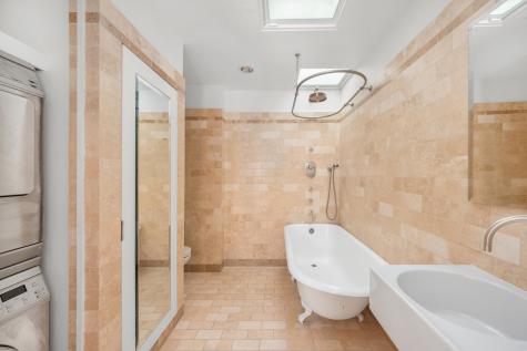 1342 Lexington Avenue New York City NY 10128