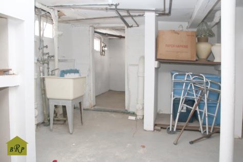 8906 Avenue L New York City NY 11236