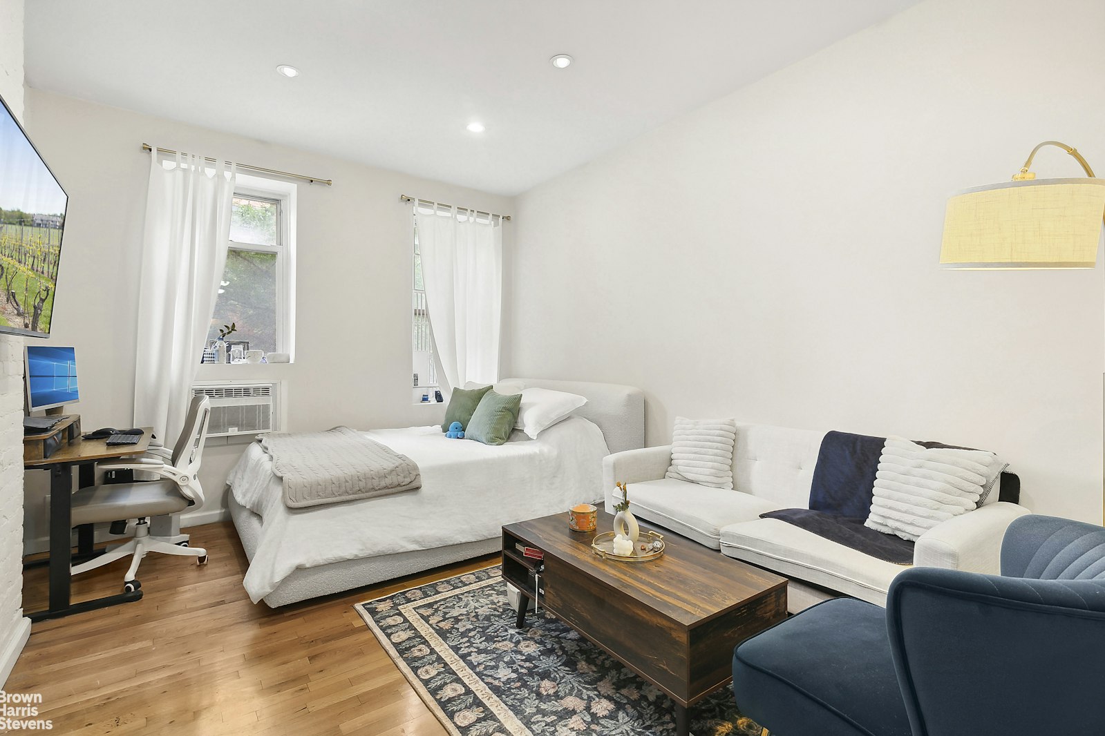 1670 3rd Avenue New York City NY 10128