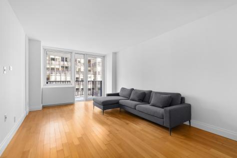212 E 47th Street 16h New York City NY 10017