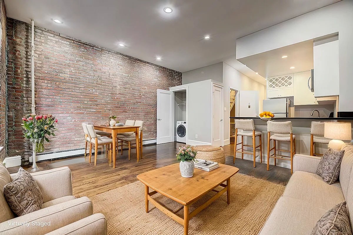 141 E 95th Street New York City NY 10128