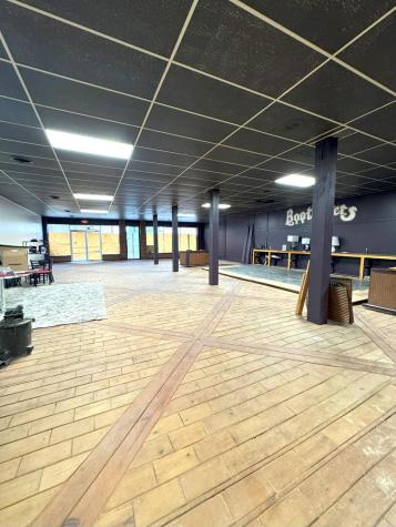 75 S Main Street Utica OH 43080