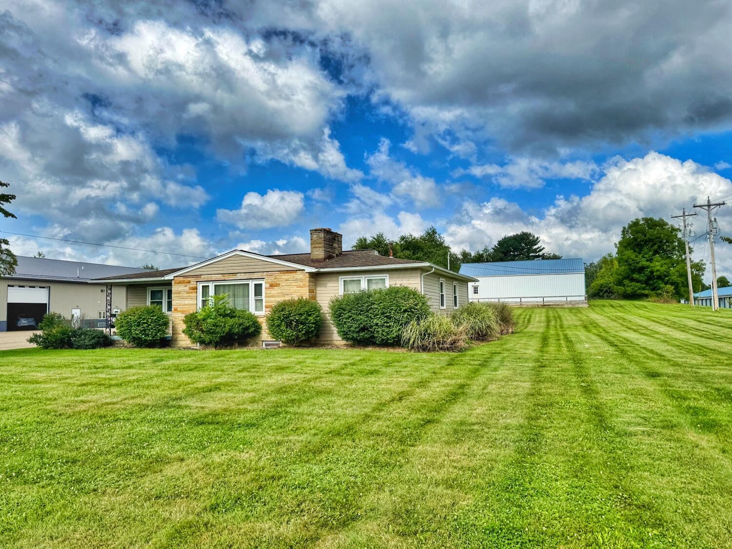 307 Harcourt Road Mount Vernon OH 43050