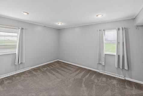 307 Harcourt Road Mount Vernon OH 43050