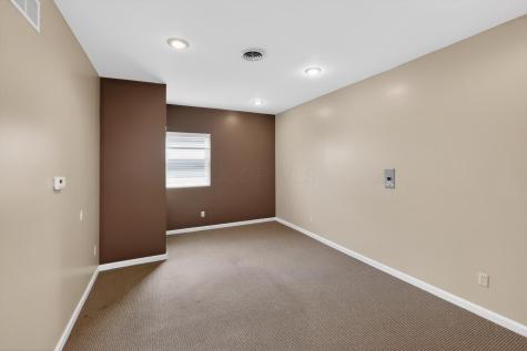 307 Harcourt Road Mount Vernon OH 43050