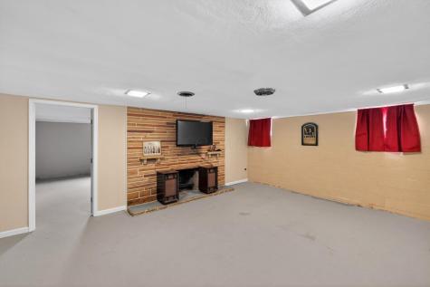 307 Harcourt Road Mount Vernon OH 43050