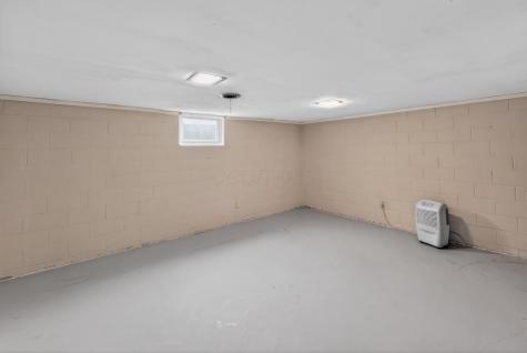 307 Harcourt Road Mount Vernon OH 43050