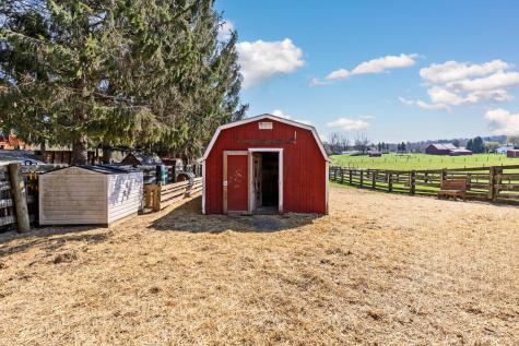 3020 Township Road 190 Fredericktown OH 43019