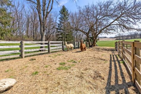 3020 Township Road 190 Fredericktown OH 43019