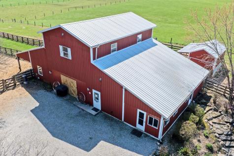 3020 Township Road 190 Fredericktown OH 43019