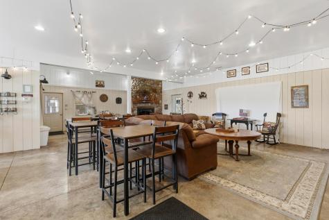 3020 Township Road 190 Fredericktown OH 43019
