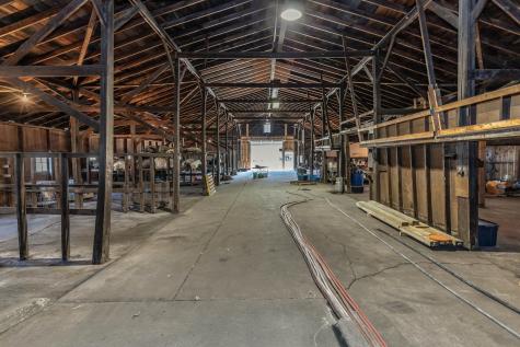 283 N Main Street Fredericktown OH 43019