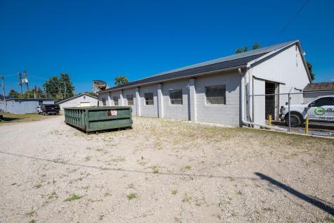 283 N Main Street Fredericktown OH 43019