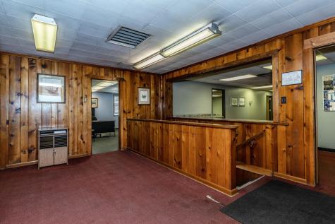 283 N Main Street Fredericktown OH 43019