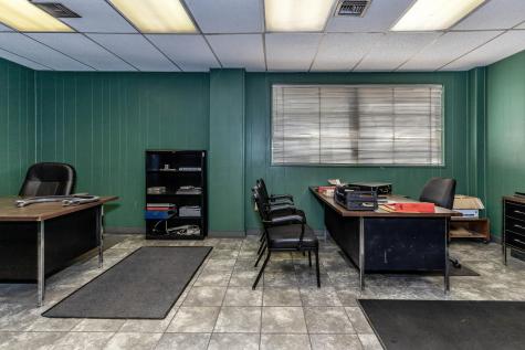 283 N Main Street Fredericktown OH 43019