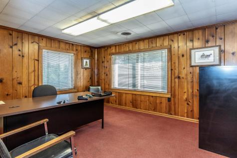 283 N Main Street Fredericktown OH 43019