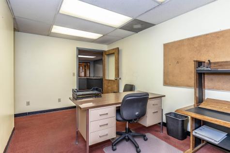 283 N Main Street Fredericktown OH 43019