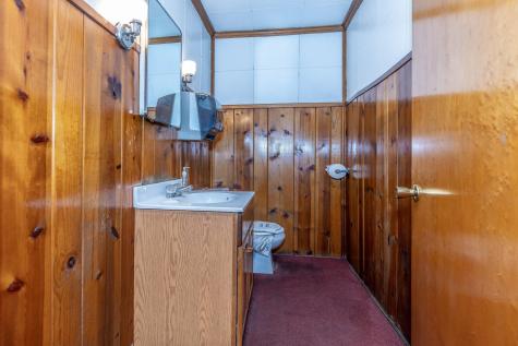 283 N Main Street Fredericktown OH 43019