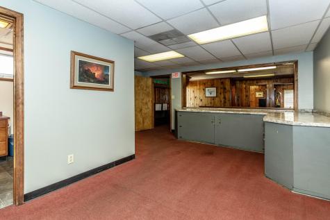 283 N Main Street Fredericktown OH 43019