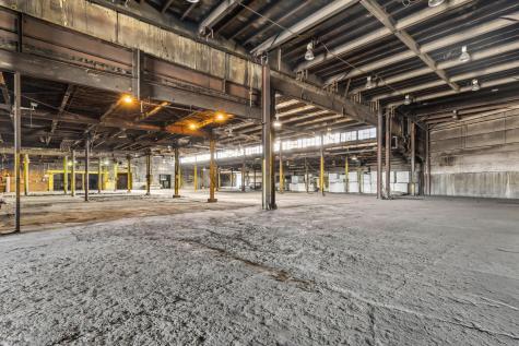 283 N Main Street Fredericktown OH 43019