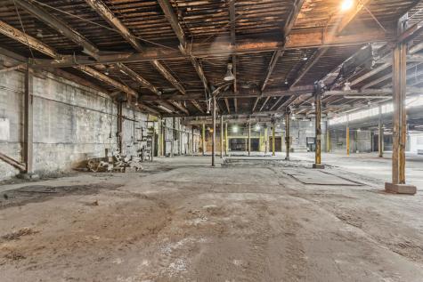 283 N Main Street Fredericktown OH 43019