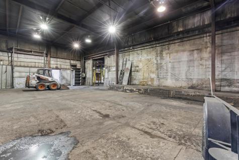 283 N Main Street Fredericktown OH 43019