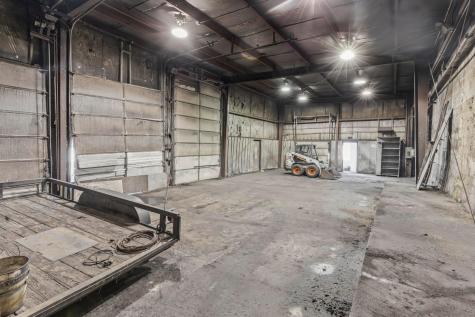 283 N Main Street Fredericktown OH 43019