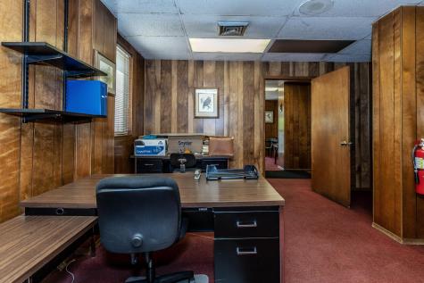 283 N Main Street Fredericktown OH 43019