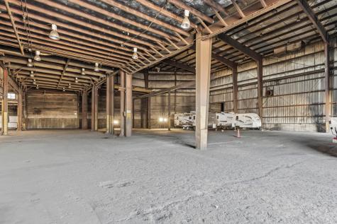 283 N Main Street Fredericktown OH 43019