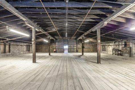 283 N Main Street Fredericktown OH 43019