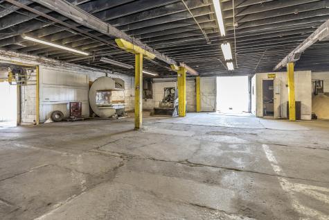 283 N Main Street Fredericktown OH 43019