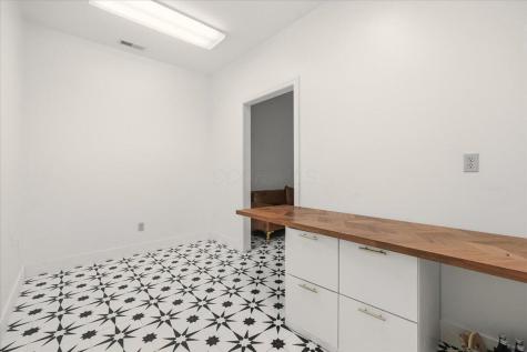 1684 Venture Drive Mount Vernon OH 43050