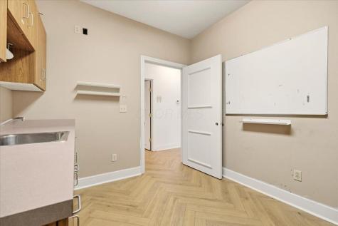 1684 Venture Drive Mount Vernon OH 43050