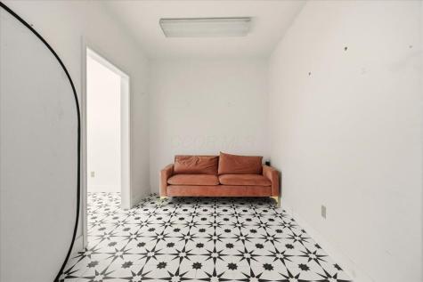 1684 Venture Drive Mount Vernon OH 43050