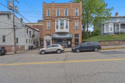 15 E Vine Street Mount Vernon OH 43050