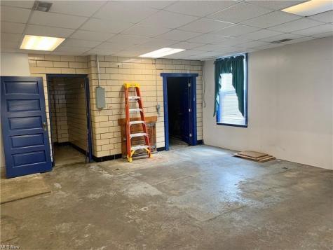 4 E Main Street Danville OH 43014