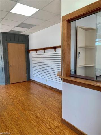 4 E Main Street Danville OH 43014