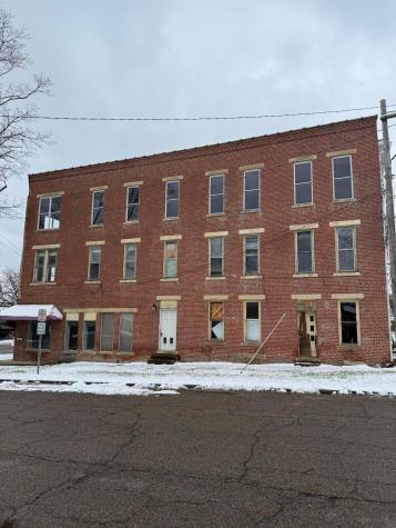 122-124 Pennsylvania Avenue Wellston OH 45692
