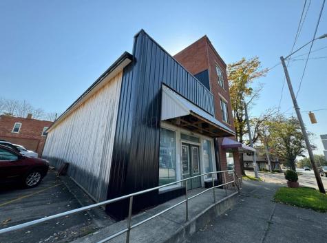 122-124 Pennsylvania Avenue Wellston OH 45692