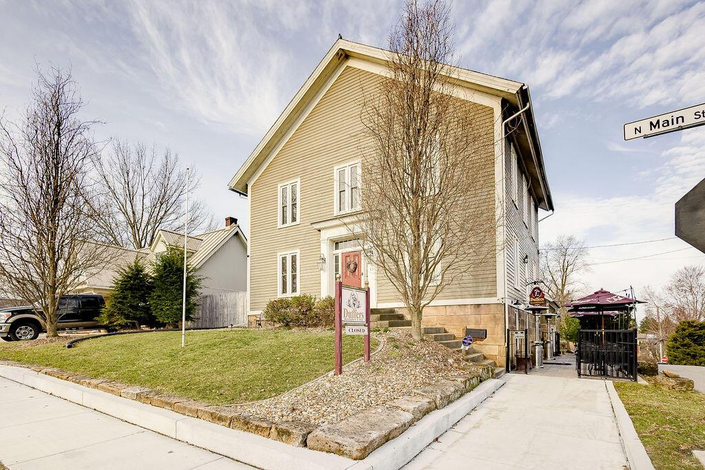 39 N Main Street Fredericktown OH 43019