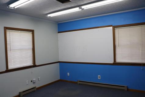 895 Harcourt Road Mount Vernon OH 43050