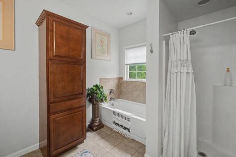 522 A Hickory Lane Howard OH 43028