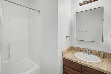 522 A Hickory Lane Howard OH 43028