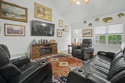 522 A Hickory Lane Howard OH 43028