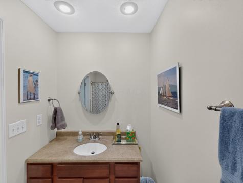 510 Hickory Lane Howard OH 43028