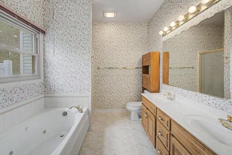 6 Fairway Drive Mount Vernon OH 43050