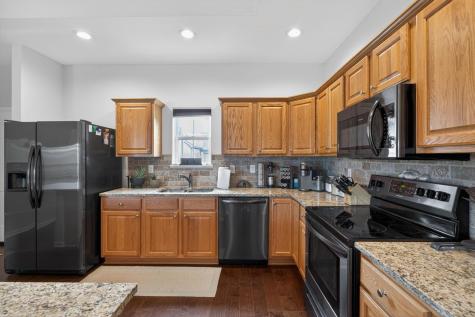 103 Colonial Woods Drive Mount Vernon OH 43050
